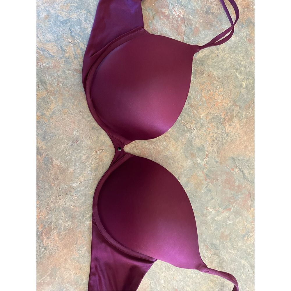 Victoria’s Secret Very Sexy Push-Up Bra 34DD